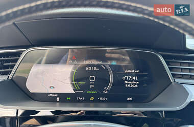 Внедорожник / Кроссовер Audi e-tron 2019 в 