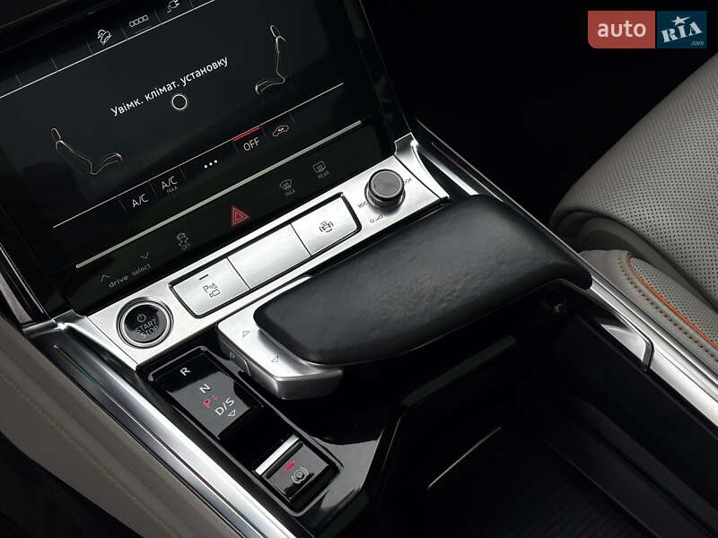 Внедорожник / Кроссовер Audi e-tron 2021 в Львове