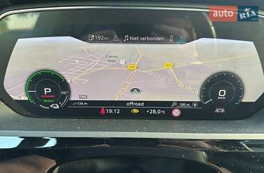 Внедорожник / Кроссовер Audi e-tron 2019 в 