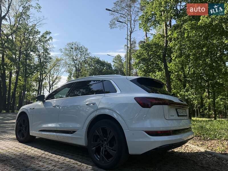 Внедорожник / Кроссовер Audi e-tron 2022 в Харькове фото 5 Внедорожник / Кроссовер Audi e-tron 2022 в Харькове