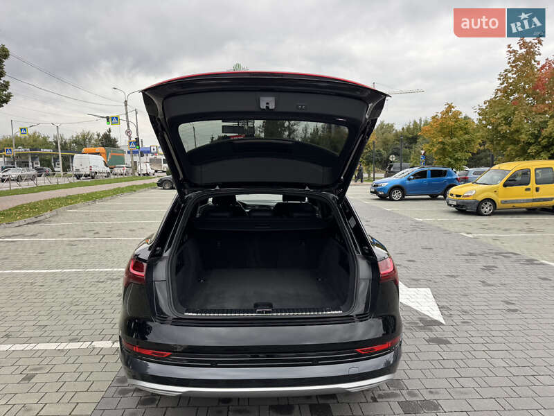 Внедорожник / Кроссовер Audi e-tron 2023 в Хмельницком