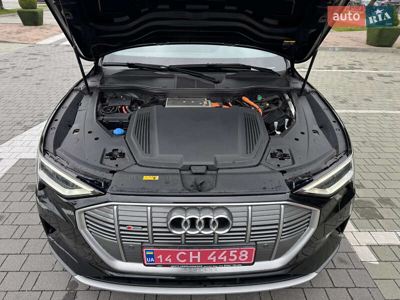Внедорожник / Кроссовер Audi e-tron 2023 в Хмельницком