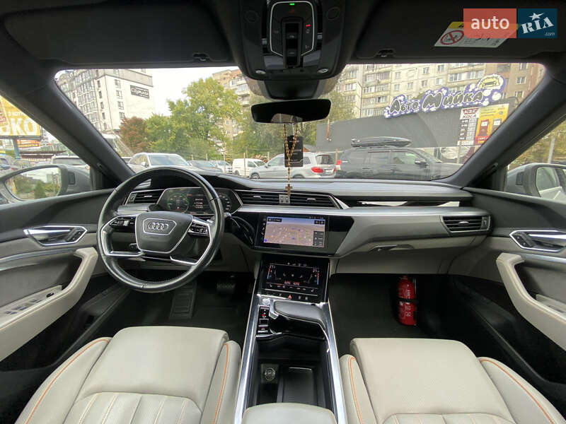 Внедорожник / Кроссовер Audi e-tron 2019 в Ивано-Франковске