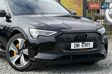 Внедорожник / Кроссовер Audi e-tron 2022 в 