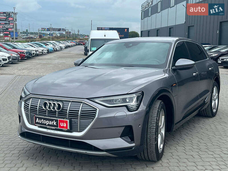 Внедорожник / Кроссовер Audi e-tron 2019 в 