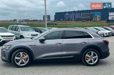 Внедорожник / Кроссовер Audi e-tron 2019 в 