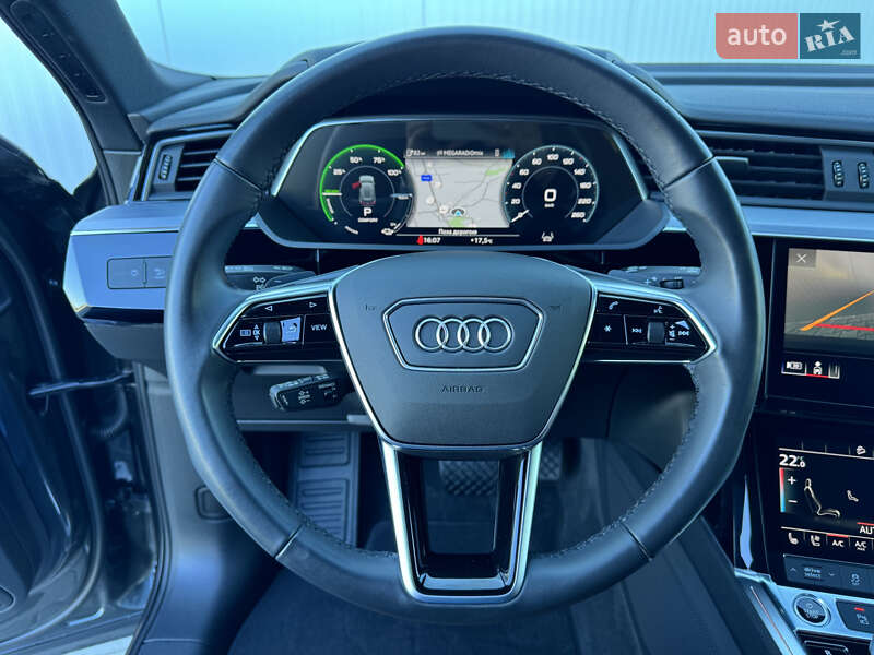 Позашляховик / Кросовер Audi e-tron 2022 в Мукачевому