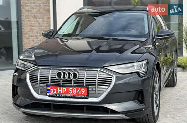 Внедорожник / Кроссовер Audi e-tron 2020 в 