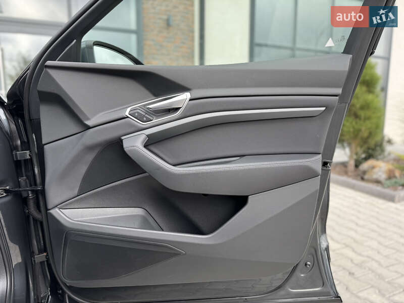 Внедорожник / Кроссовер Audi e-tron 2020 в Тернополе фото 53 Внедорожник / Кроссовер Audi e-tron 2020 в Тернополе
