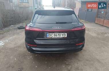 Внедорожник / Кроссовер Audi e-tron 2019 в 