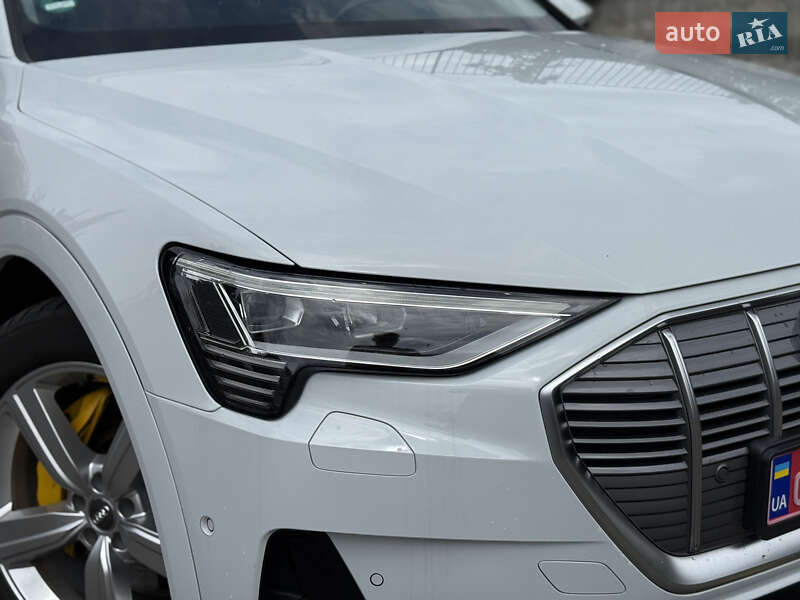 Позашляховик / Кросовер Audi e-tron 2021 в Рівному фото 15 Позашляховик / Кросовер Audi e-tron 2021 в Рівному
