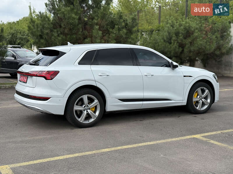 Позашляховик / Кросовер Audi e-tron 2021 в Рівному фото 22 Позашляховик / Кросовер Audi e-tron 2021 в Рівному
