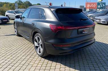 Внедорожник / Кроссовер Audi e-tron 2019 в 