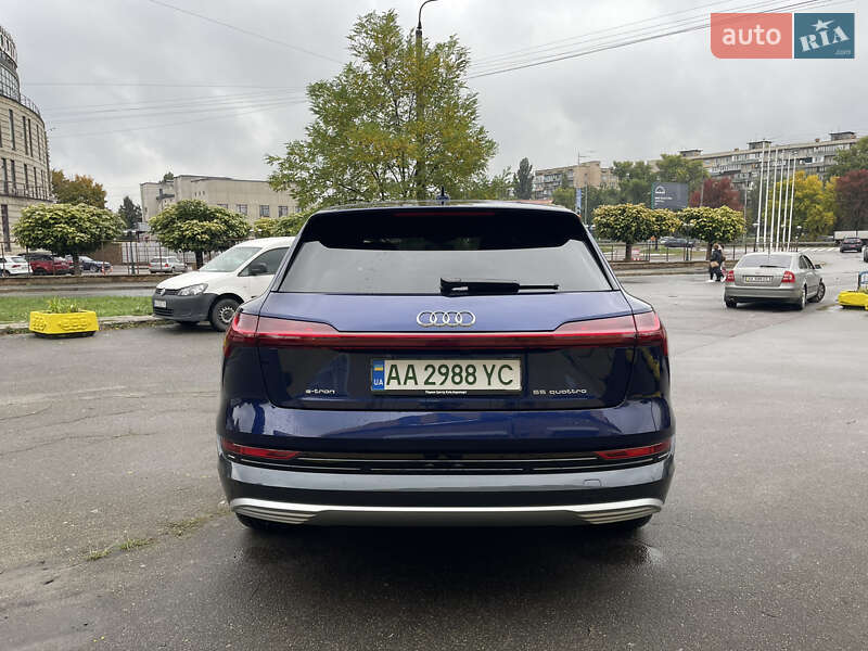 Позашляховик / Кросовер Audi e-tron 2021 в Києві