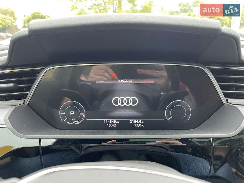 Позашляховик / Кросовер Audi e-tron 2021 в Києві