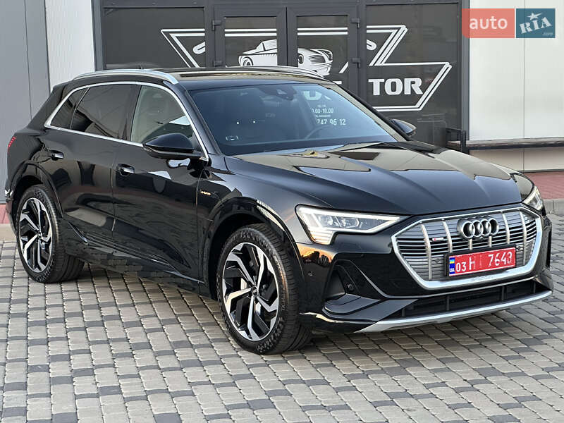 Позашляховик / Кросовер Audi e-tron 2021 в Мукачевому