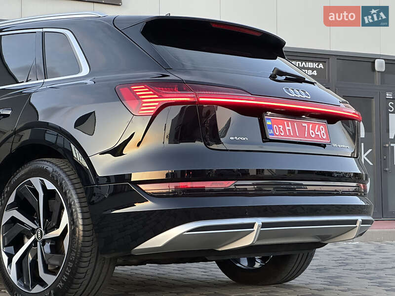 Позашляховик / Кросовер Audi e-tron 2021 в Мукачевому