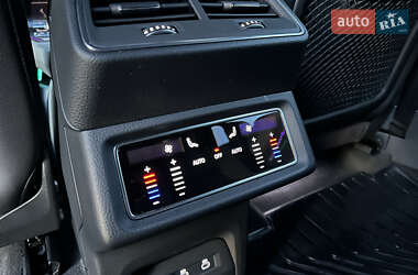 Внедорожник / Кроссовер Audi e-tron 2021 в 