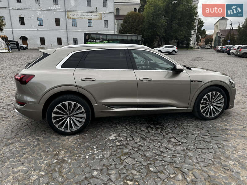 Внедорожник / Кроссовер Audi e-tron 2021 в Луцке