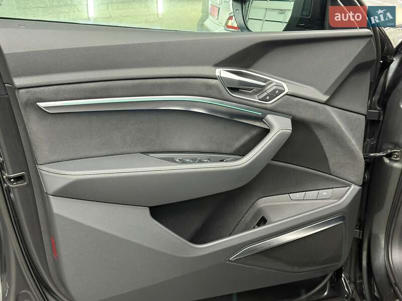 Внедорожник / Кроссовер Audi e-tron 2021 в Луцке