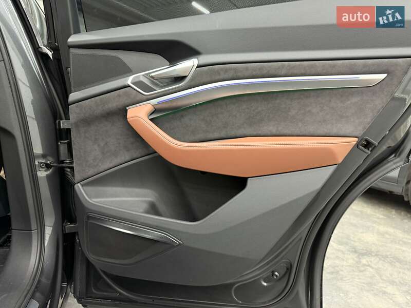 Внедорожник / Кроссовер Audi e-tron 2021 в Луцке