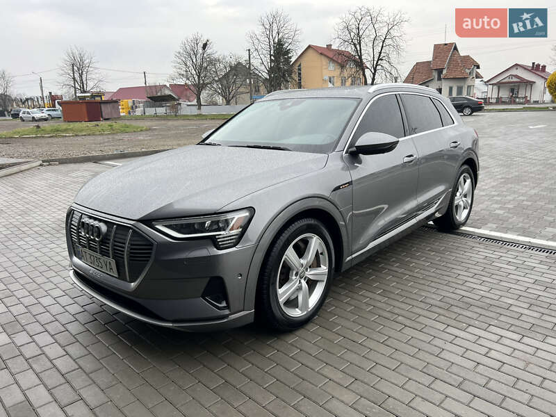 Позашляховик / Кросовер Audi e-tron 2019 в Снятині фото 8 Позашляховик / Кросовер Audi e-tron 2019 в Снятині