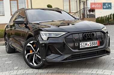 Внедорожник / Кроссовер Audi e-tron 2022 в 