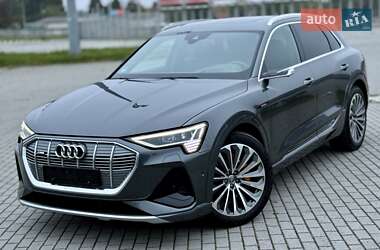 Внедорожник / Кроссовер Audi e-tron 2020 в 