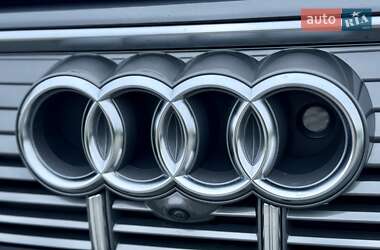 Внедорожник / Кроссовер Audi e-tron 2020 в 