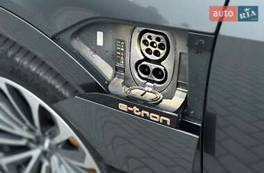 Внедорожник / Кроссовер Audi e-tron 2020 в 