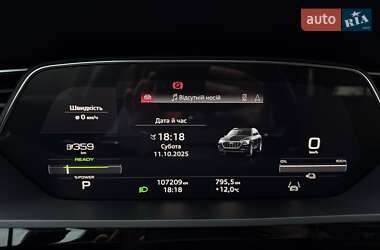 Внедорожник / Кроссовер Audi e-tron 2021 в 