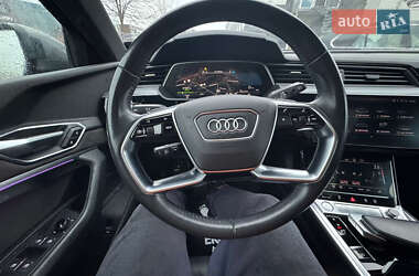 Внедорожник / Кроссовер Audi e-tron 2019 в 