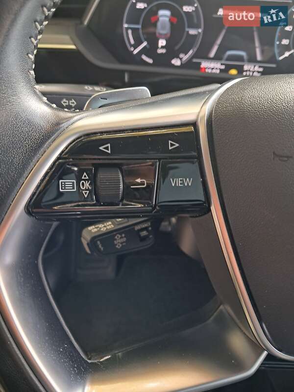 Позашляховик / Кросовер Audi e-tron 2021 в Рівному