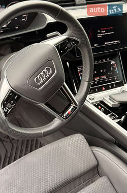 Внедорожник / Кроссовер Audi e-tron 2021 в 