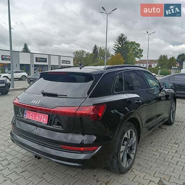 Позашляховик / Кросовер Audi e-tron 2021 в Дніпрі