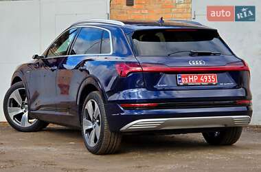 Внедорожник / Кроссовер Audi e-tron 2020 в 