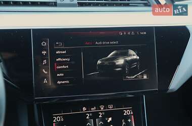 Внедорожник / Кроссовер Audi e-tron 2019 в 