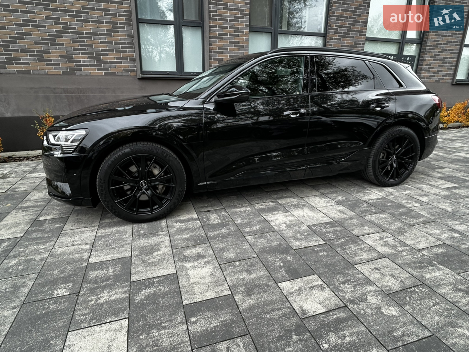 2019 Audi e-tron - мініатюра 9