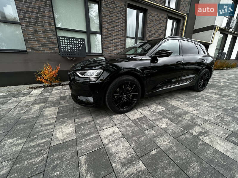 Внедорожник / Кроссовер Audi e-tron 2019 в Львове