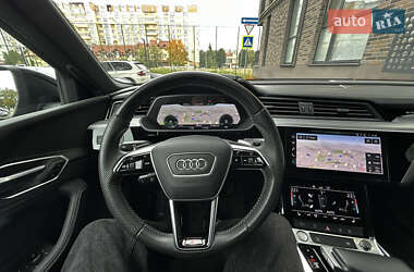 Позашляховик / Кросовер Audi e-tron 2019 в 