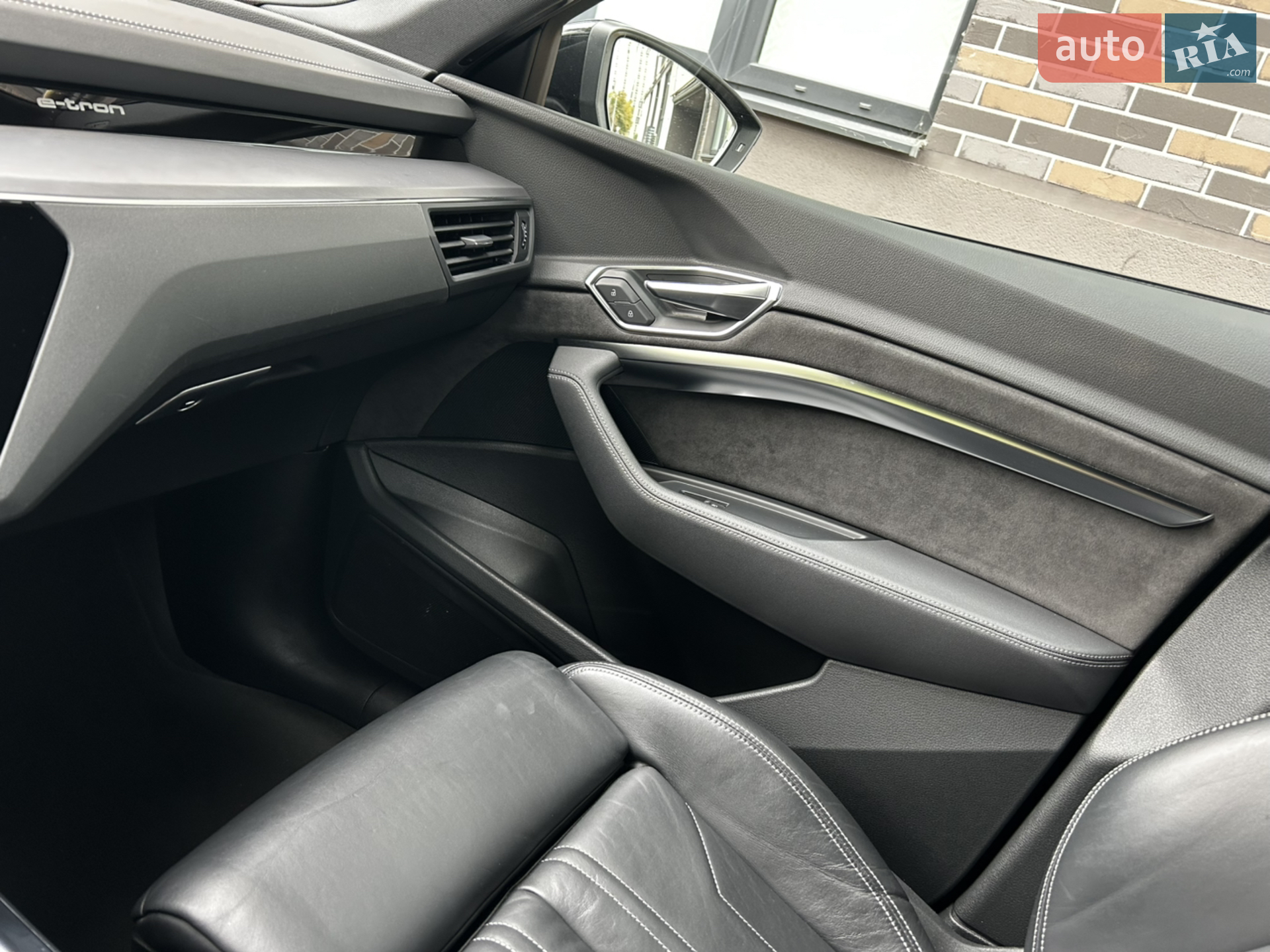 2019 Audi e-tron - мініатюра 55