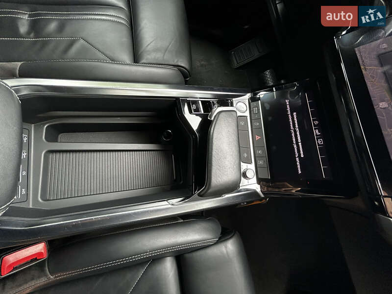 Внедорожник / Кроссовер Audi e-tron 2019 в Львове