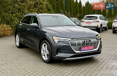 Внедорожник / Кроссовер Audi e-tron 2019 в 
