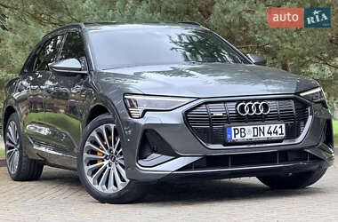 Позашляховик / Кросовер Audi e-tron 2020 в 