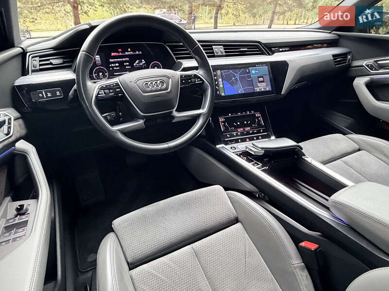 Позашляховик / Кросовер Audi e-tron 2020 в Дрогобичі
