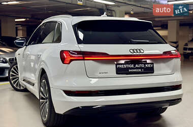 Позашляховик / Кросовер Audi e-tron 2019 в 
