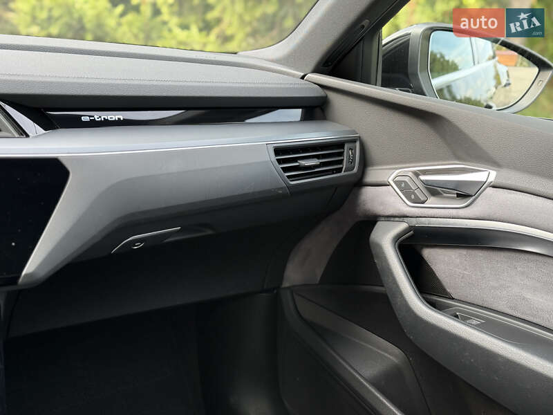Позашляховик / Кросовер Audi e-tron 2020 в Тернополі