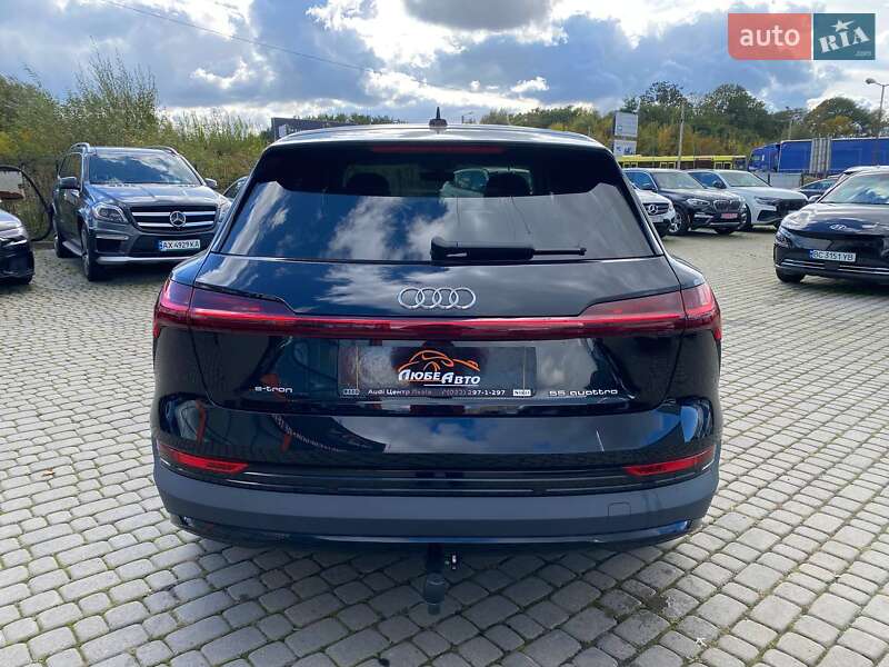 Позашляховик / Кросовер Audi e-tron 2022 в Львові