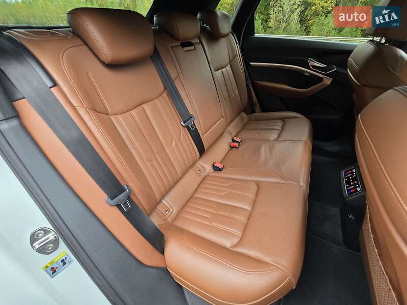 Внедорожник / Кроссовер Audi e-tron 2021 в Ковеле