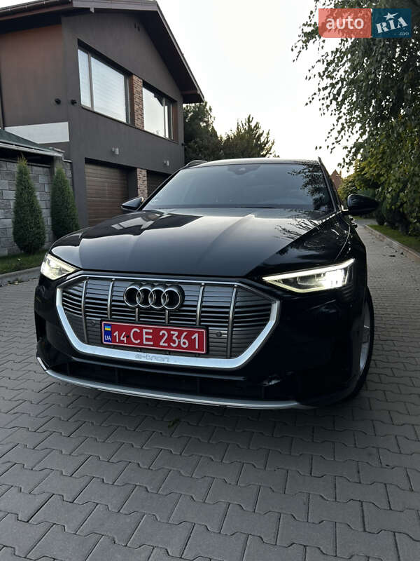 Позашляховик / Кросовер Audi e-tron 2023 в Києві